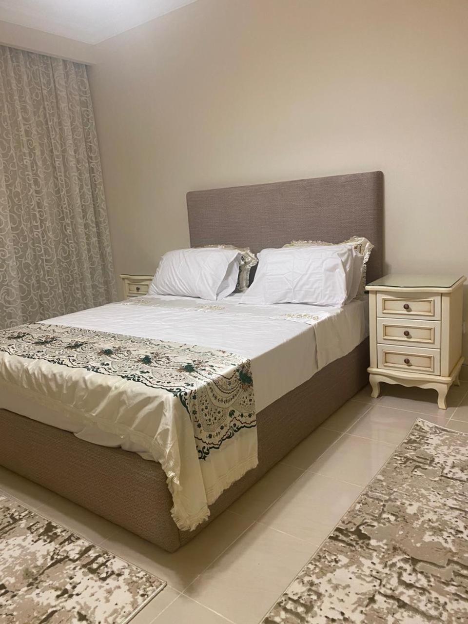 Apartment Elrehab M Cairo